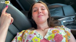 Filho enteado fode madrasta novinha depois da briga dela com o pai.